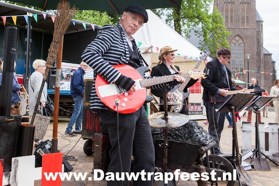 IMG 6954 Dauwtrapfeest 2015 DezeFoto